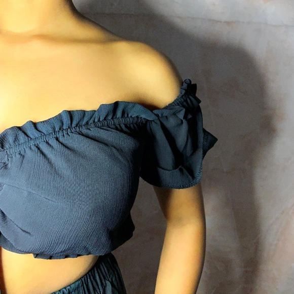 SOLD |FRILL TRIM DRAWSTRING MILKMAID CROP BLOUSE🦋 - Picture 3 of 4